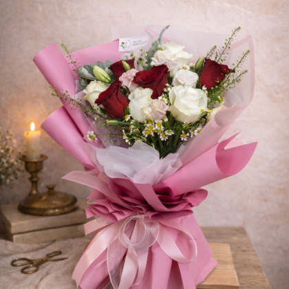 White Roses Eustoma